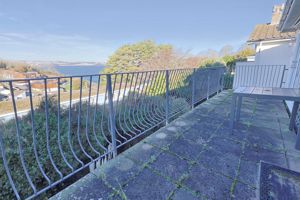 Photo 8- click for photo gallery